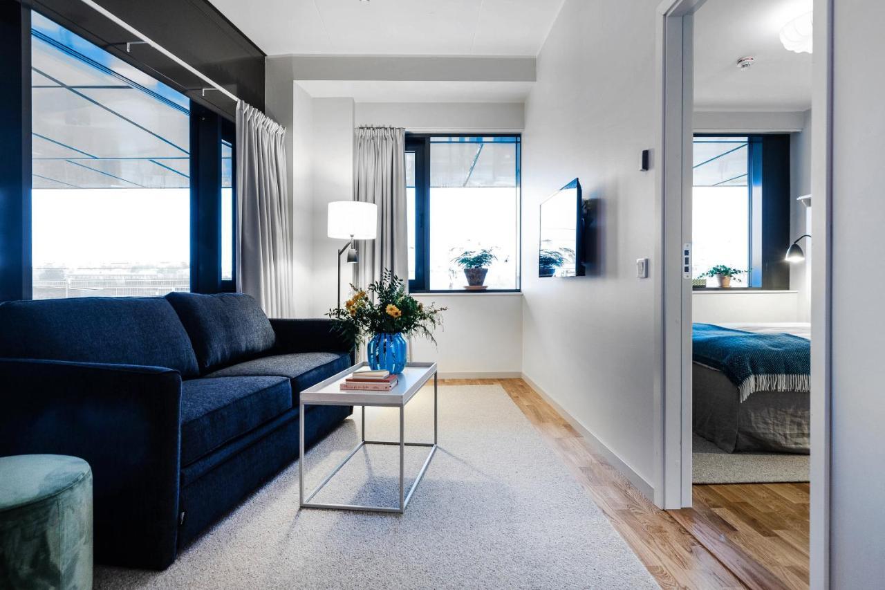 Biz Apartment Bromma Stockholm Kültér fotó A suite at the hotel